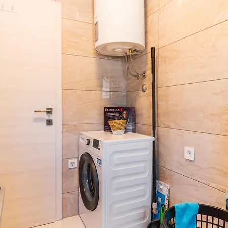 Nela Apartment Kastela