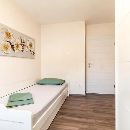 Apartment Nela *