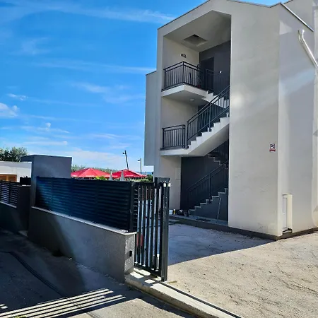 Nela Kastela